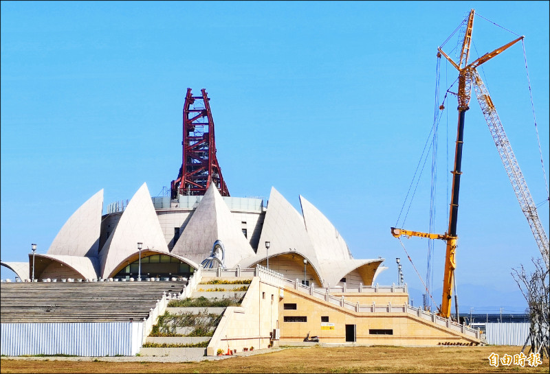 盼了12年 大安港媽祖園區雕像施工