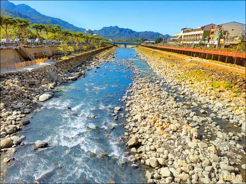 日月潭清淤排砂 台電允加強沖刷