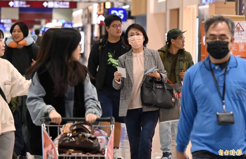 翁曉玲前往廈門參與台商活動 同黨立委葉元之搭同班機赴廈門