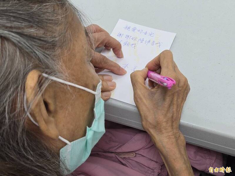 專題3-2》失智症不是變怪是能力在消失 醫師解析失能病程