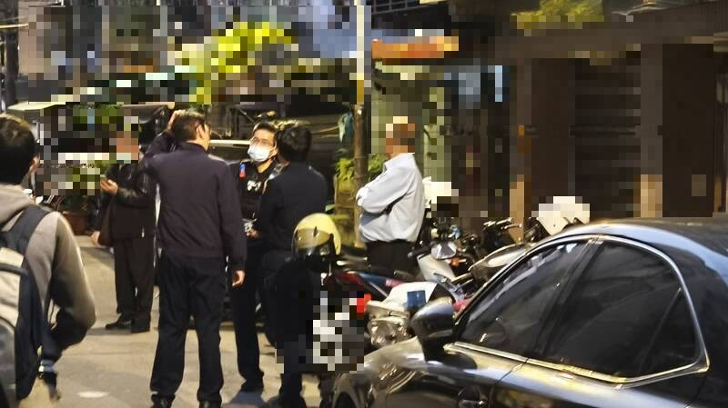 中和女子揹新生女嬰墜樓昏迷  女嬰命危雙雙搶救中