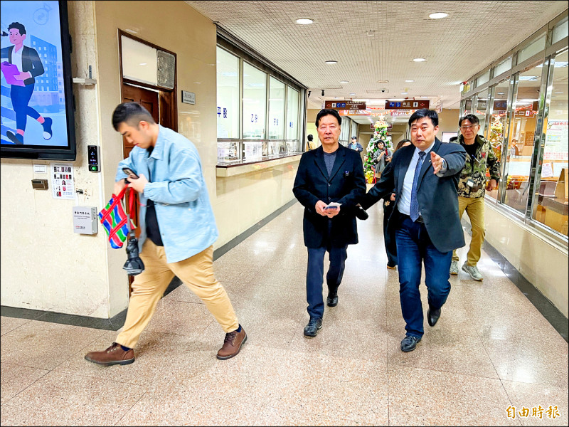 趙少康違法亮票 20日宣判