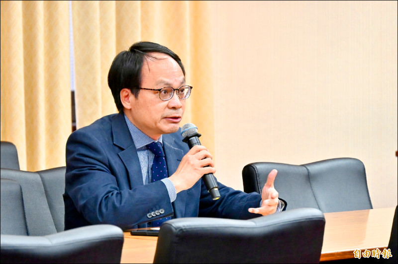 藍修黨產條例 》林峯正:救國團曾隸屬國家 更應是國家的