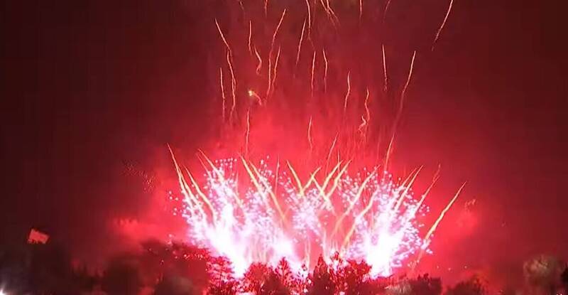 台南跨年晚會精彩煙火秀。（台南市政府提供）