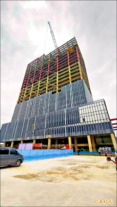 新北二辦上樑 預計年底啟用