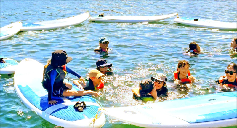 東大攜手東河國小 推廣水域運動