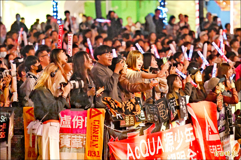 戴資穎陪倒數 高雄跨年煙火6900發