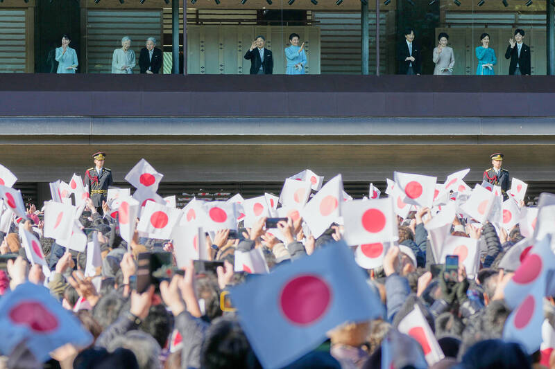 男在日本皇室新年朝賀「全裸」 竟還發文預告