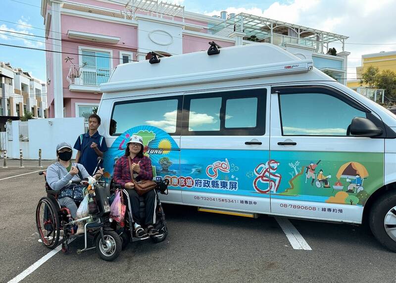 助身障者旅行! 屏東旅遊復康巴士年逾2000人次使用