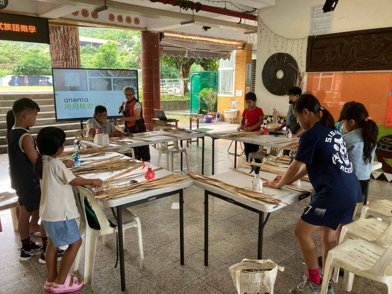 沉浸式環境學習族語 小學融入多元日常情境