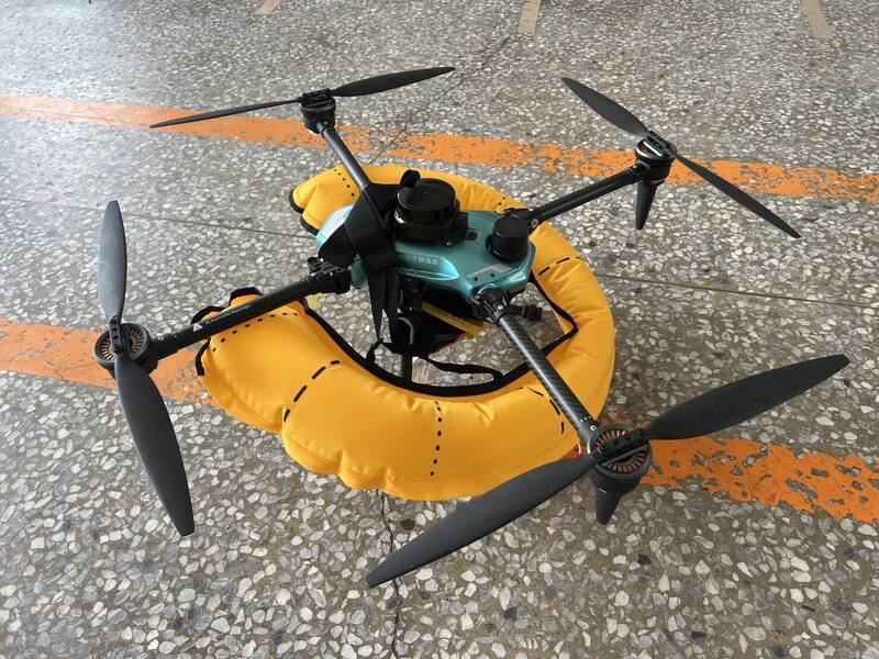 無人機落水沉沒難尋 南市消防局偕金屬中心研發這裝置助不滅頂