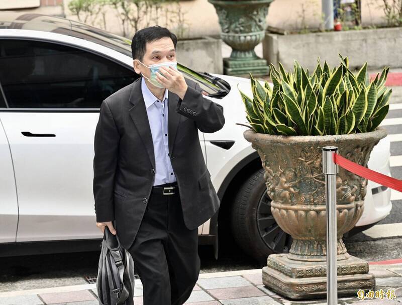 京華城案被告黃景茂、邵琇珮「防逃」  北院裁定延長境管8月