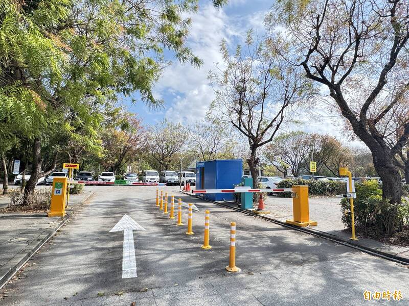 停車場進場車道要靠左或靠右? 東勢客家文化園區研議改善