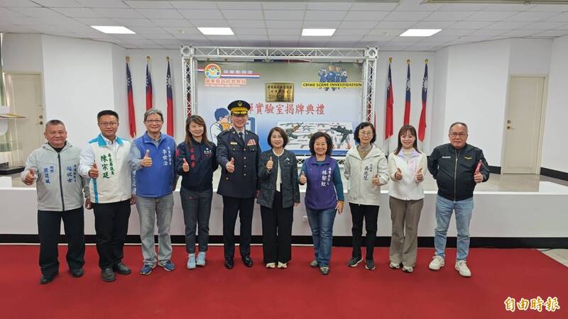 全國最南端的槍彈實驗室今天啟用，在地多名議員都來參與。（記者陳彥廷攝）