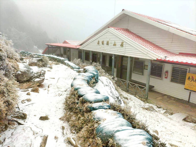 《TAIPEI TIMES》Alishan sees first snow in 7 years