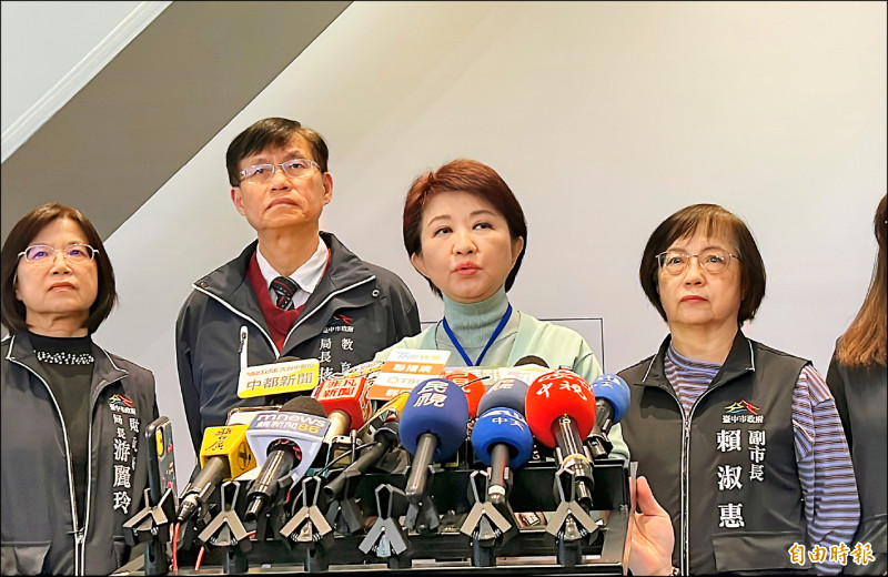 台中市長盧秀燕宣布115年學年度公立國中小的營養午餐改為全免。（記者廖耀東攝）