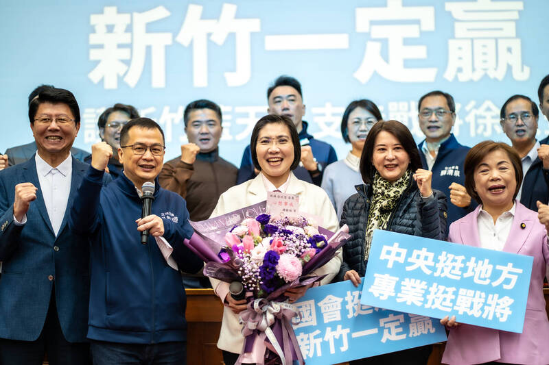 角逐國民黨提名參選新竹縣長 徐欣瑩、陳見賢今再交鋒