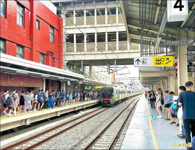 民進黨民代籲張善政 促6藍委速審總預算