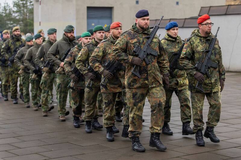 德軍精銳傘兵爆醜聞！性騷擾、納粹敬禮 甚至毒品氾濫