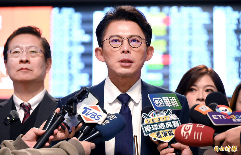 黃國昌訪美稱談軍購關稅 林智群酸：談離婚協議都沒這麼快