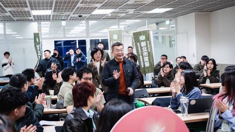 民進黨新北民主培力營演講 蔡其昌盼熱愛棒球蘇巧慧當選市長