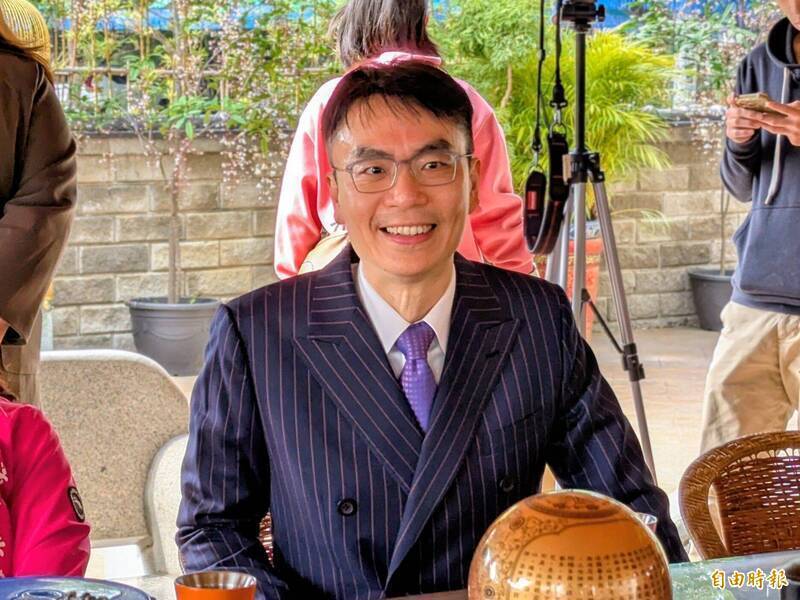 牙醫温世政參選南投縣長 綠營基層黨公職動起來