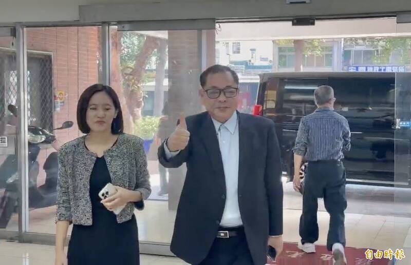 被質疑球員兼裁判 陳見賢競辦：「前民國黨主席」急著拔國民黨主委