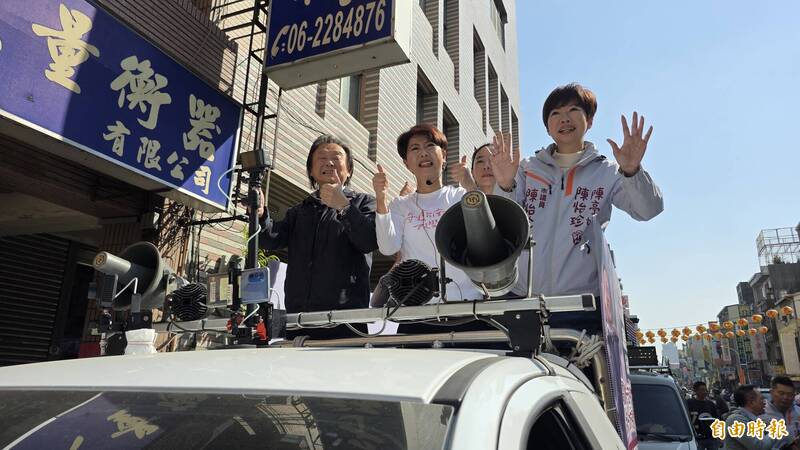 11：11公布結果！「扶龍王」王世堅助攻  陳亭妃順利拿下初選