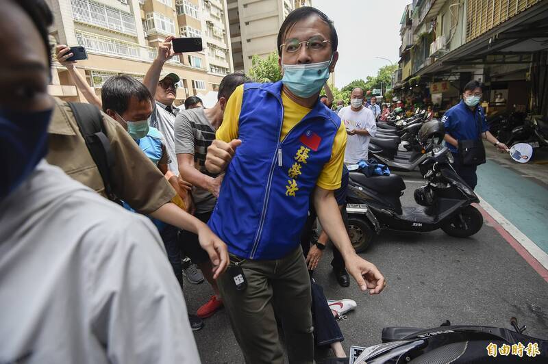 違法進口中國4300劑快篩 新黨前議員候選人找43人頭輸入判決結果出爐