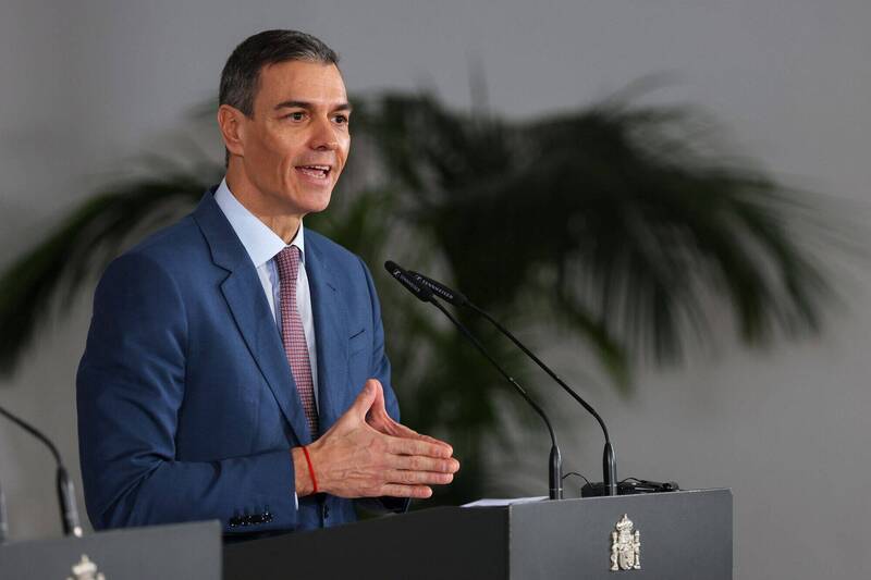 若美國入侵格陵蘭 西班牙總理：普廷將是世上最幸福