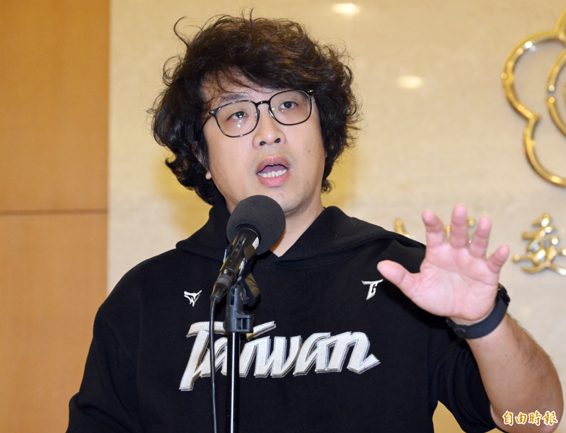 黃國昌稱不小心帶走國防機密批綠抹黑  沈伯洋完整還原現場打臉！