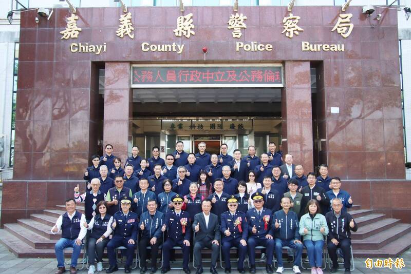 各界參與嘉義縣警察局長古瑞麟上任典禮。(記者林宜樟攝) 各界參與嘉義縣警察局長古瑞麟上任典禮。(記者林宜樟攝)