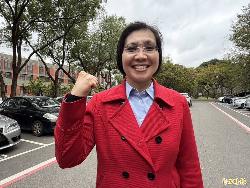 徐欣瑩左挺高虹安推「清流連線藍白合」 右批KMT守舊勢力阻改革