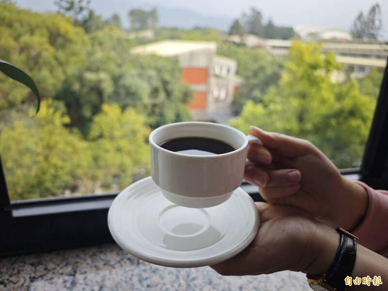 屏東科大得獎「香草咖啡」 全國大專校院校長讚不絕口