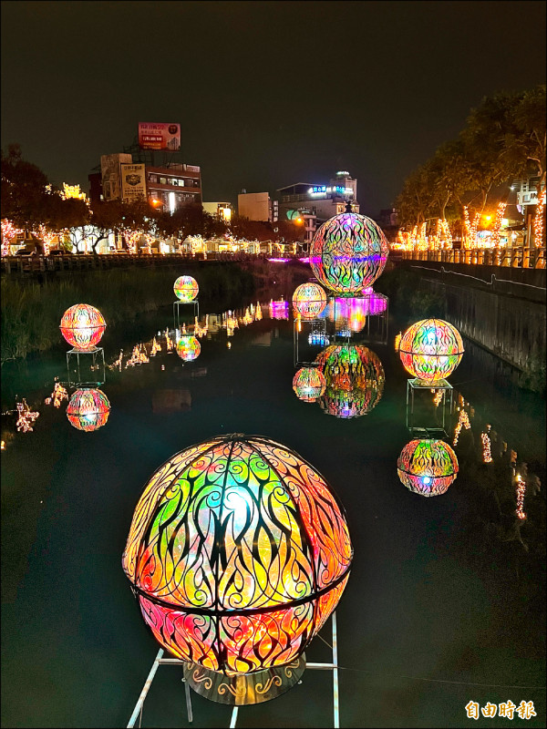 屏東燈節「光馳萬年」 搶先亮相