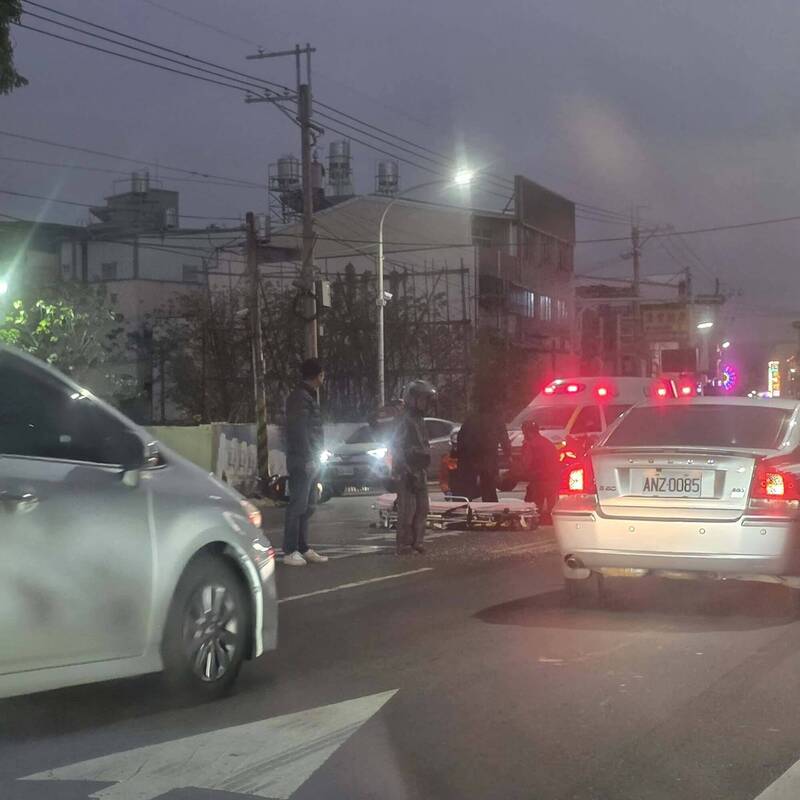 彰化老翁穿越馬路被機車撞上 送醫不治