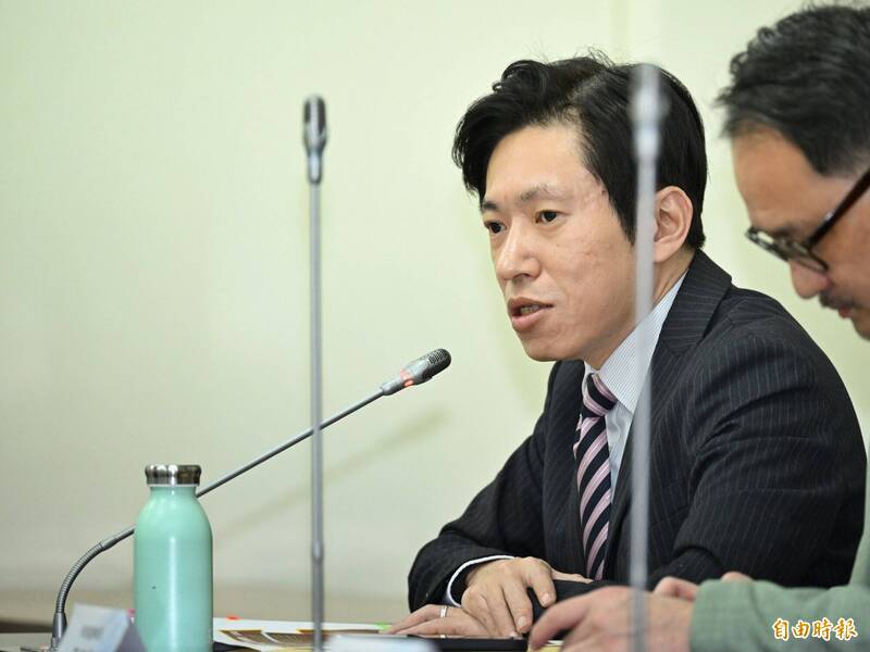 張惇涵指政院執行依法有效預算 羅智強：說一套做一套