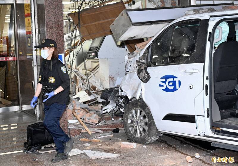三立採訪車撞進銀行釀10傷 北市將安排勞檢