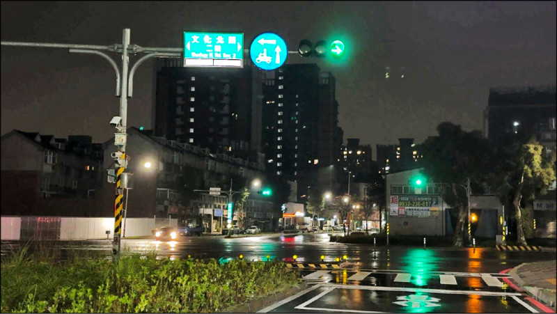 拚淨零排放 新北今年增363輛電動公車