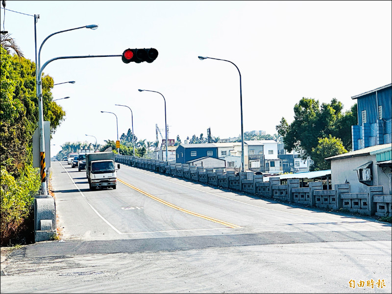 配合嘉義鐵路高架化 民雄頭橋陸橋3/3開拆