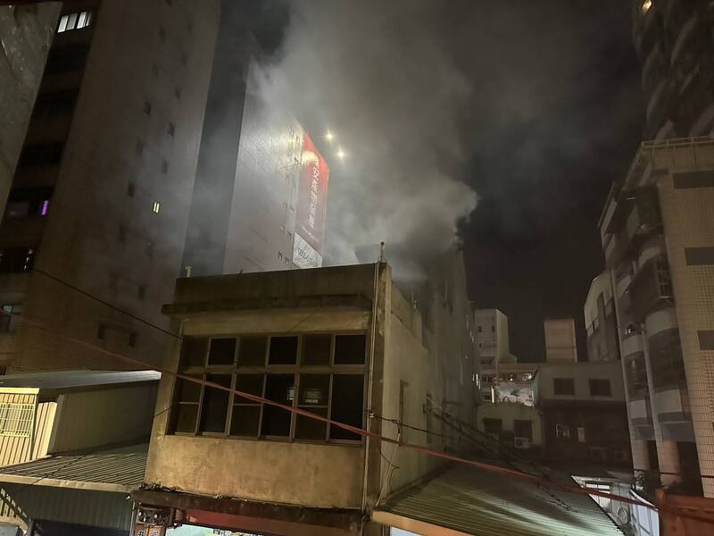 中壢區延平路1處住宅失火。（桃園市政府提供）