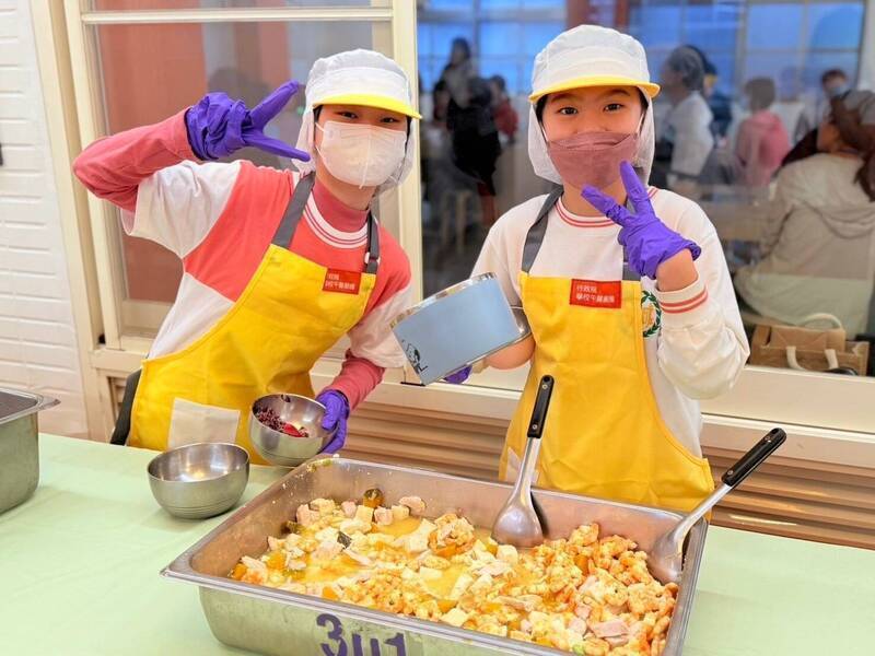 基市推免費營養午餐 童子瑋:外籍教師從駐校授課變巡迴演出