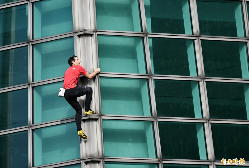 霍諾德讓世界見(jiàn)到臺(tái)灣胡采蘋：當(dāng)初說(shuō)賈永婕不適格的人要重思了