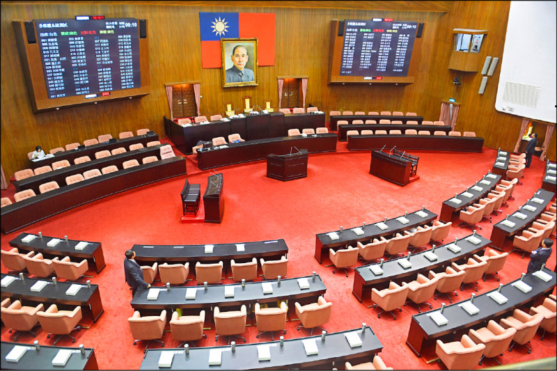 立院最快週五院會三讀爭議法案 公督盟：藍白對五權體制無差別攻擊