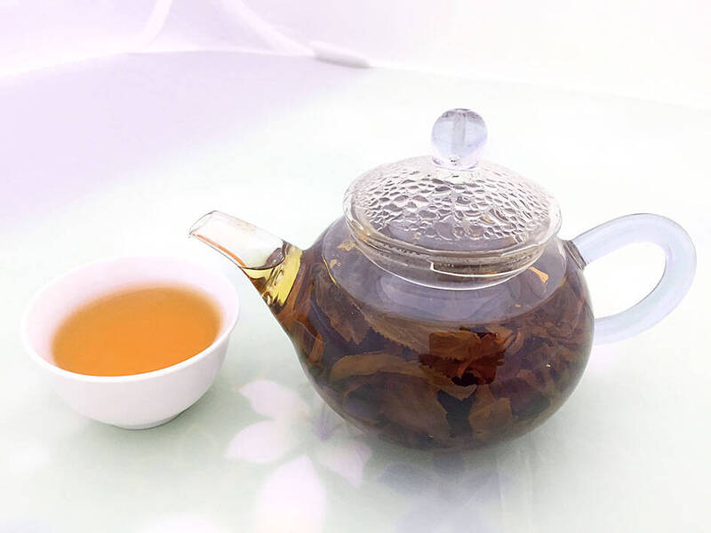 《TAIPEI TIMES》 Tea, coffee can prevent cancer: study