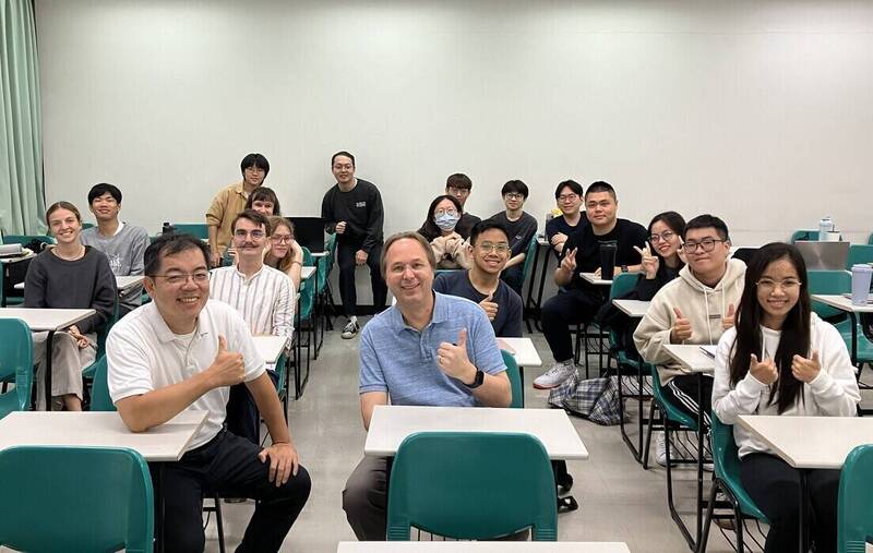 突破EMI教學「不敢開口」困境高震宇3招讓百分百學生願再修課