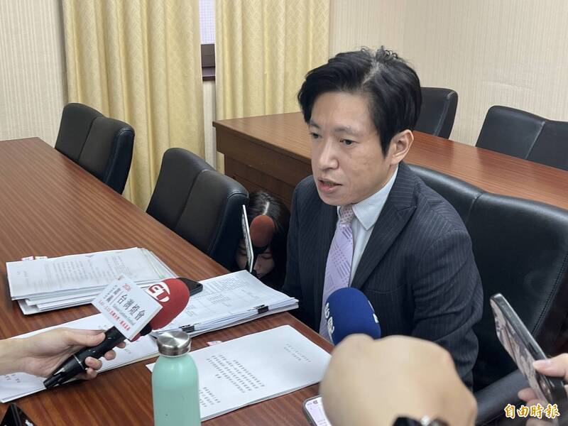 許舒博盼速審關稅協議 張惇涵：為了台灣朝野別國內互打