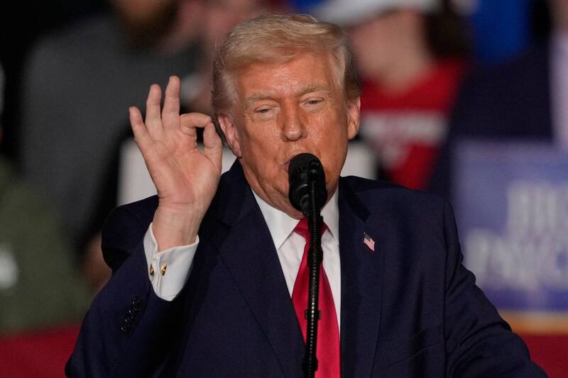 美國總統川普27日更公開宣稱，「古巴很快就會衰亡」。（美聯社資料照）