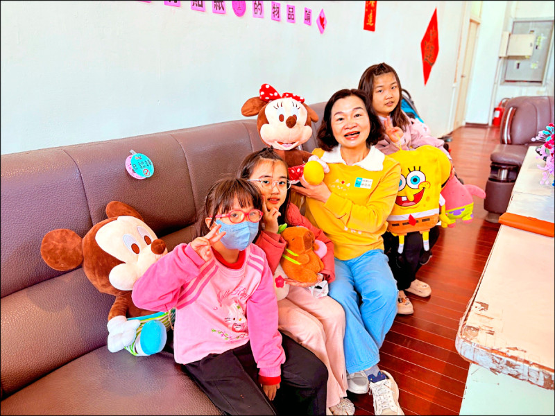 芳苑二手家具交流 清潔隊免費宅配