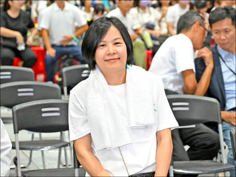 首位中配立委2月上任》內政部仍未收到李貞秀「放棄中國籍證明」